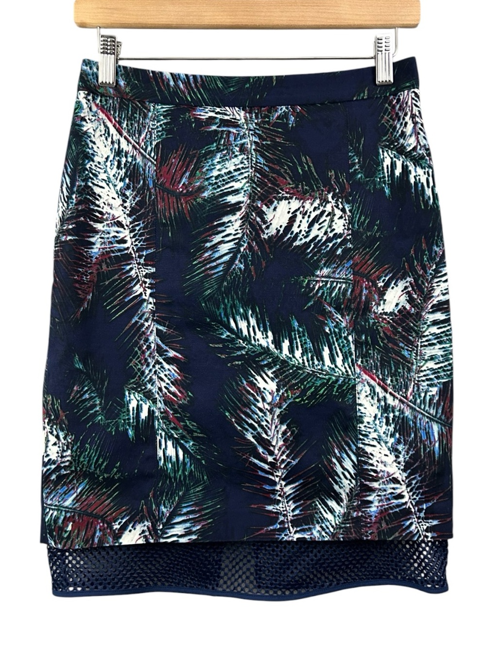 Club Monaco Navy Botanical Feather/Leaf Skirt Size 4